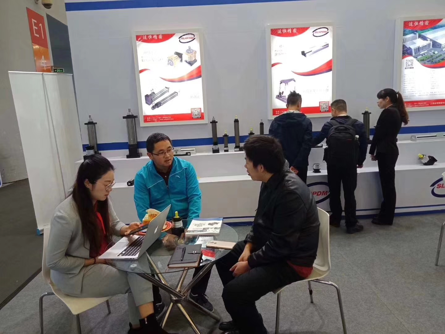 乐鱼官方网站_乐鱼(中国)参加上海PTC（2018亚洲国际动力传动与控制技术展览会）圆满成功